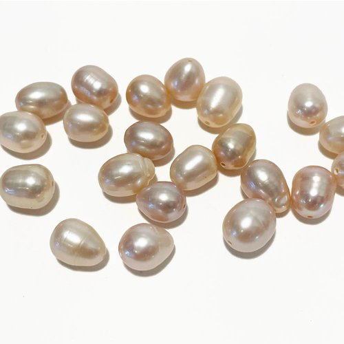 8-9 mm. 10 perles eau douce naturelles. rosé