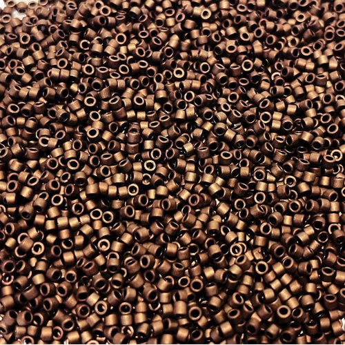 5 g. perles miyuki delica 11/0, bronze mat 1051. perles de tissage