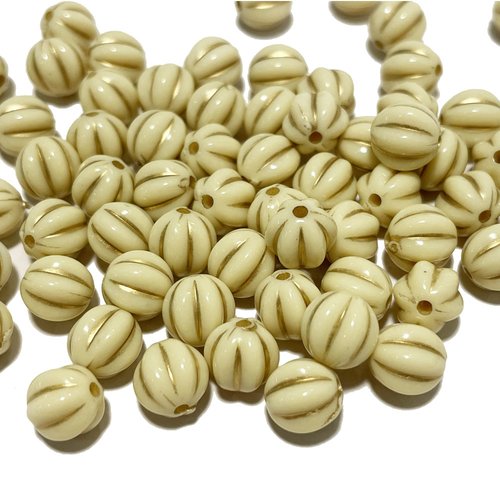 50 perles acrylique, citrouille ivoire et doré. 8 mm