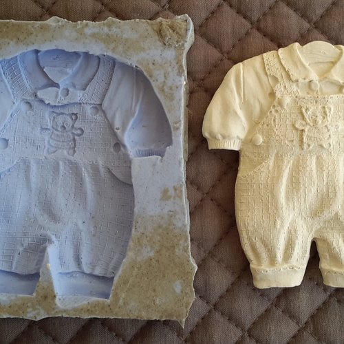 Moule tenue de garçons