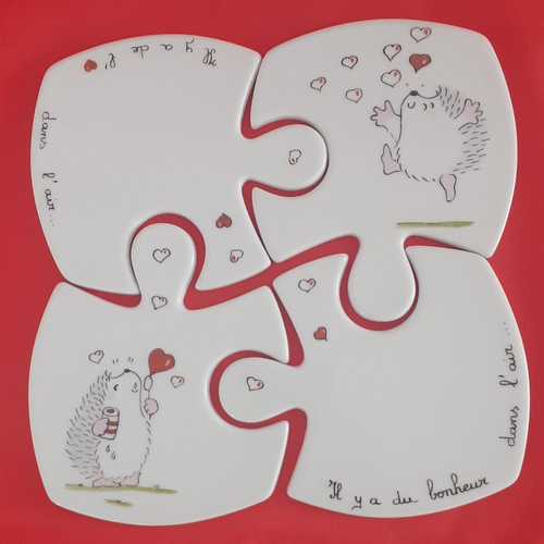 4 dessous de verre en porcelaine, ou un dessous de plat "hérissons amoureux"