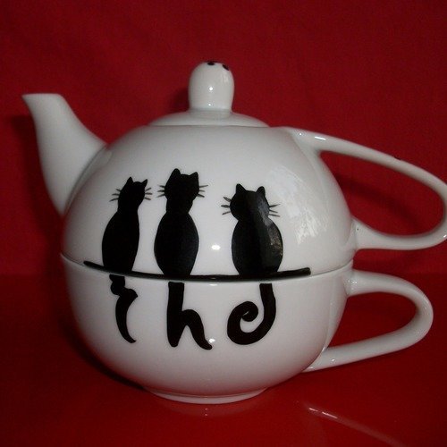 Théière égoïste en porcelaine de limoges " chats noirs thé " 