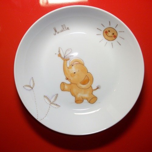 Assiette enfant en porcelaine de limoges : " éléphanteau"