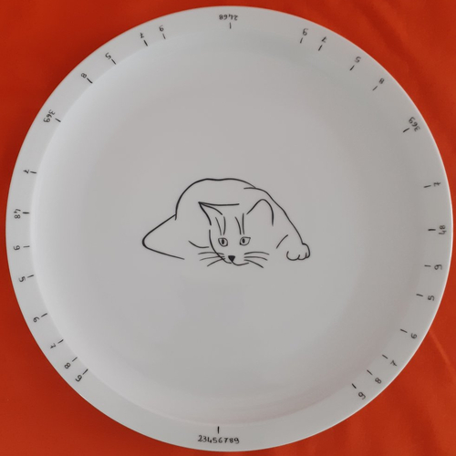 Plat à tarte diviseur en porcelaine "chat qui guette"