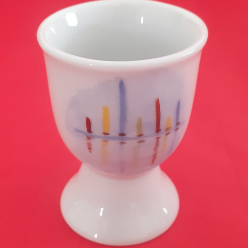 Coquetier en porcelaine décoré d'une "régate de voiles multicolores", peint à la main, coquetier adulte, enfant.