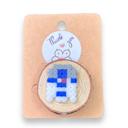 Broche r2d2 : perles à repasser et bois