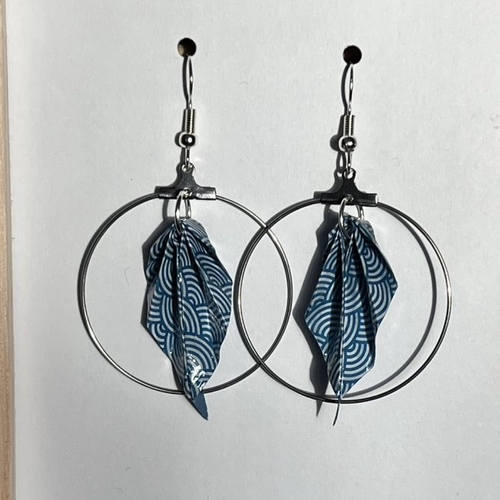 Boucles d'oreilles argentées origami : thème hiver