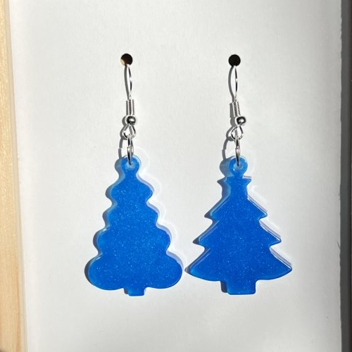 Boucles d'oreilles en résine - sapin bleu irisé