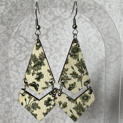 Boucles d'oreilles "bois et fleurs vertes"