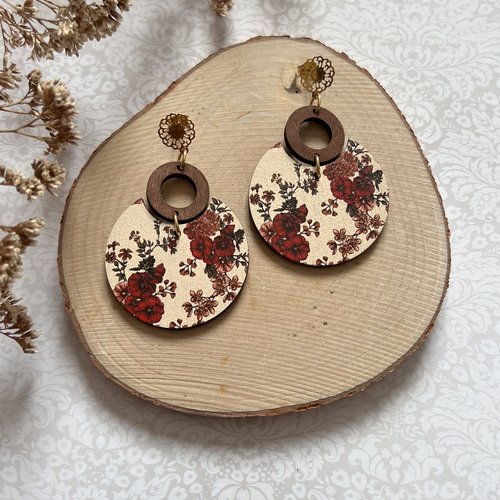 Boucles d'oreilles rondes "bois et fleurs rouges"