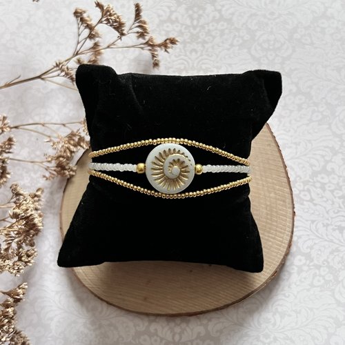 Bracelet coquillage blanc et doré