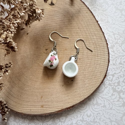 Boucles d'oreilles "tasse rose"