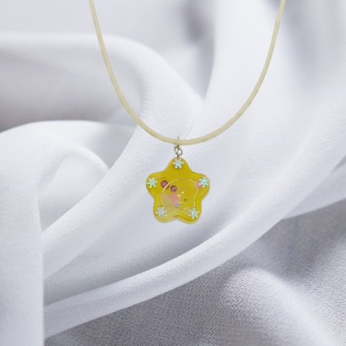 Collier "étoile shaker"