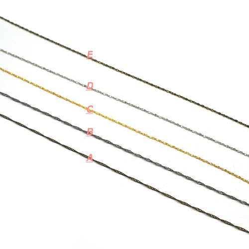 1 mètre de chaîne strass 2,5x2,5 mm, divers couleurs aux choix