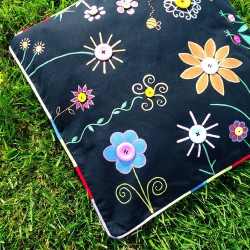 Housse de coussin "nature" peinte à la main