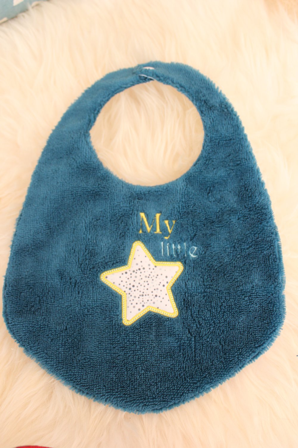 Bavoir Bebe Eponge Bambou Bleue Et Coton Bio Brode Motif Etoile Un Grand Marche
