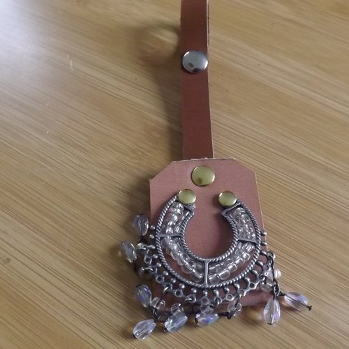 Bsac01-bijou de sac en cuir et déco perlée