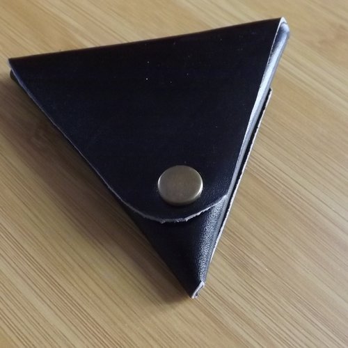 Pmt24- porte monnaie triangle cuir noir