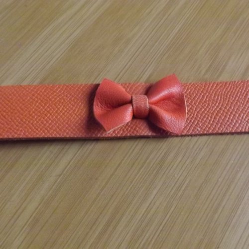 Bra34- bracelet en cuir orange et noeud orange