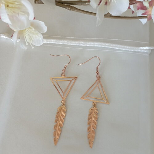 Boucles d'oreilles asymétriques