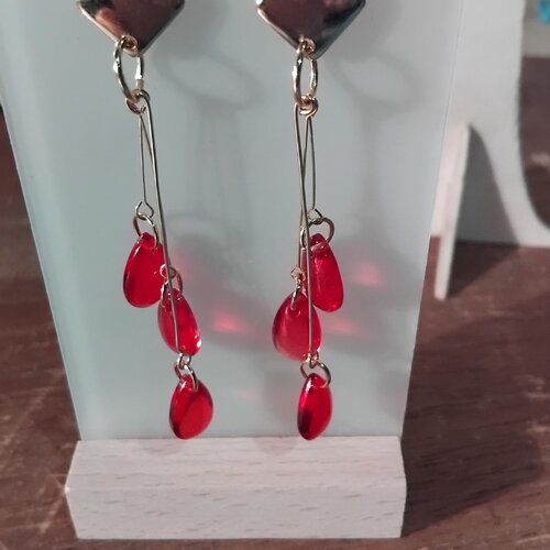 Boucles pendantes gouttes en perles de verre tchèque