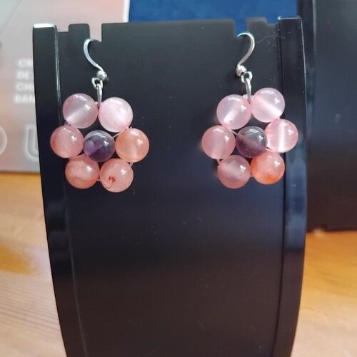 Boucles fleurs en pierres naturelles