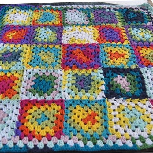 Couverture plaid crochet vintage rétro granny hippie multicolore