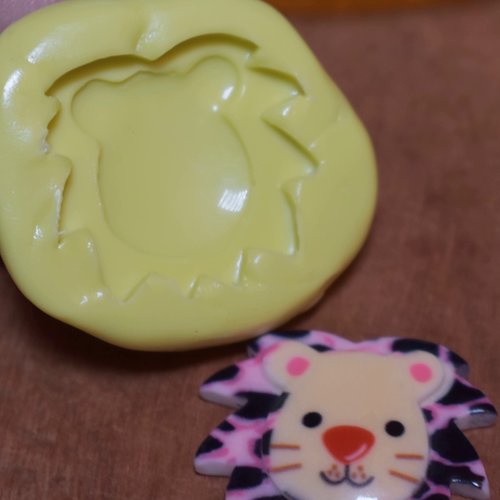 Moule silicone cabochon lion resine epoxy , fimo,plâtre,chocolat