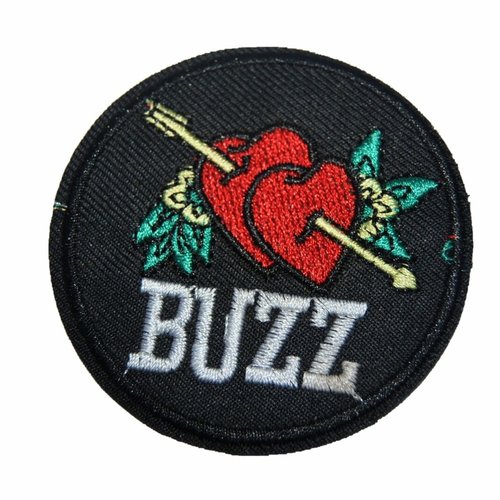 Patch coeur buzz  brodé thermocollant coutures