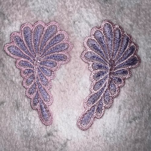 2 appliques, feuille, fleurs
