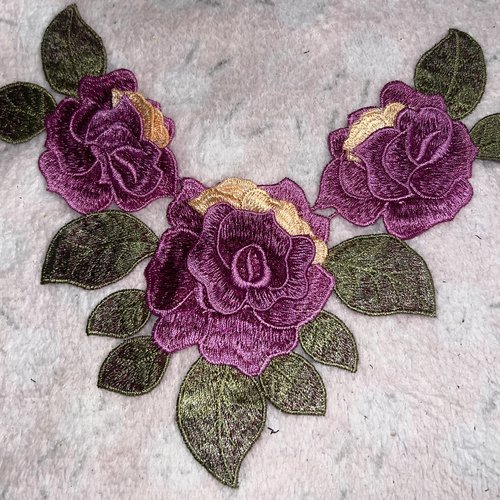 Grande guipure, fleurs