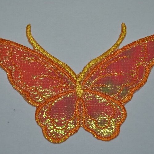 Patch papillon écusson brodé thermocollant coutures 
