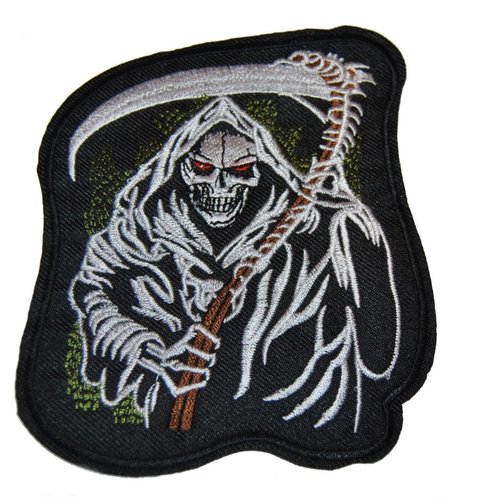 Patch tete de mort écusson brodé thermocollant coutures