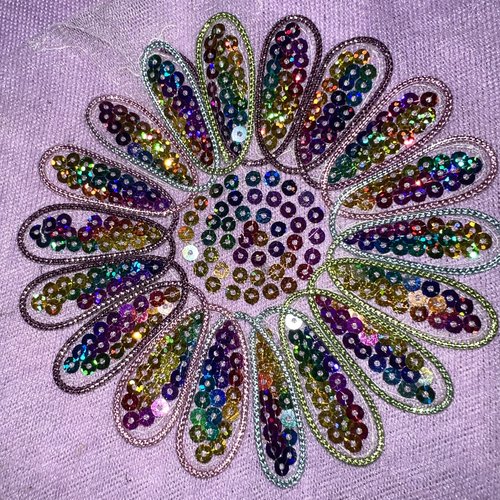 Guipure applique, fleurs, paillettes