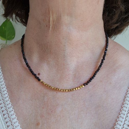 Collier agates noires