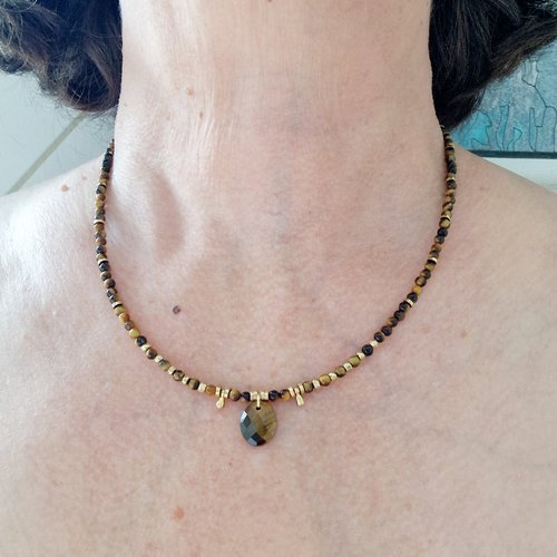 Collier  pierres de gemmes oeil de tigre