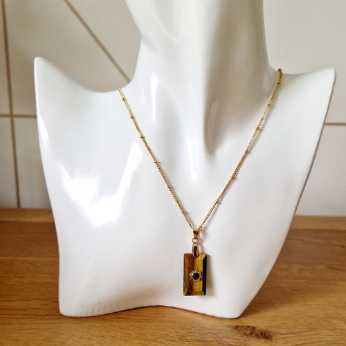 Collier pendentif rectangulaire