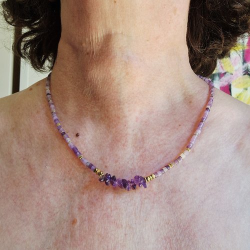 Collier perles heishis améthyste