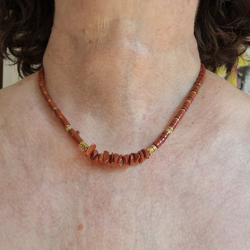 Collier jaspe rouge