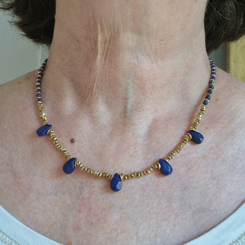 Collier gouttes lapis-lazuli et hématites dorées