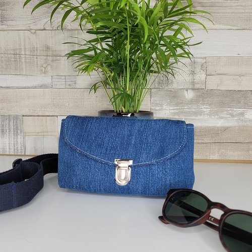 Petite besace "juliaca" en textile upcyclé - vendu