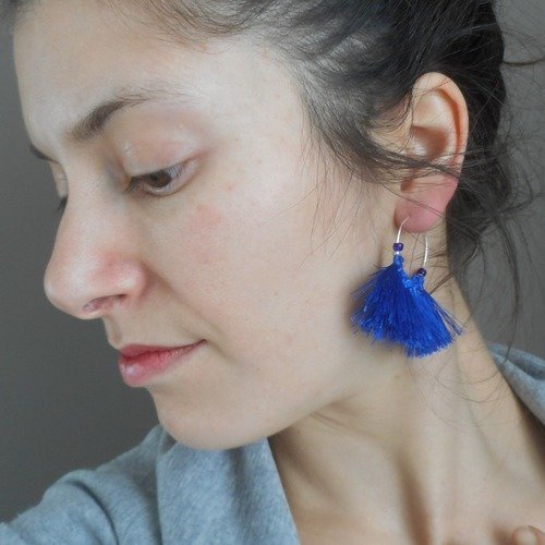 Boucles d'oreilles franges bleu, roi, boho chic, boucles d'oreilles éventails pompon bleu.