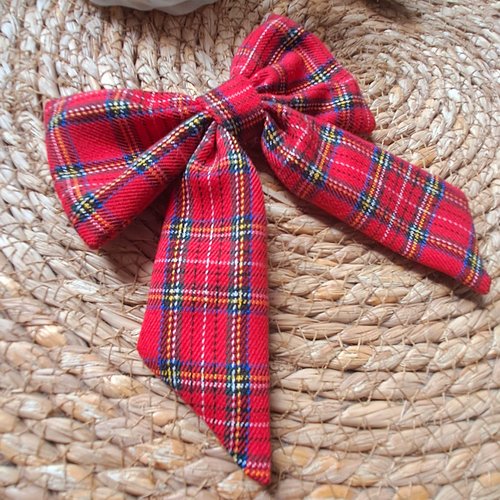 Barrette de noel grand noeud vintage tissu écossais tartan rouge pour petite fille.