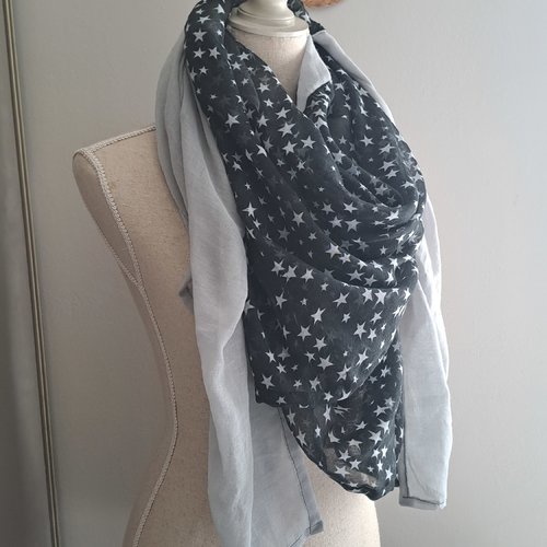 Echarpe double triangle gaze de coton noire et grise étoile pour femme, style rock, cadeau pour elle.