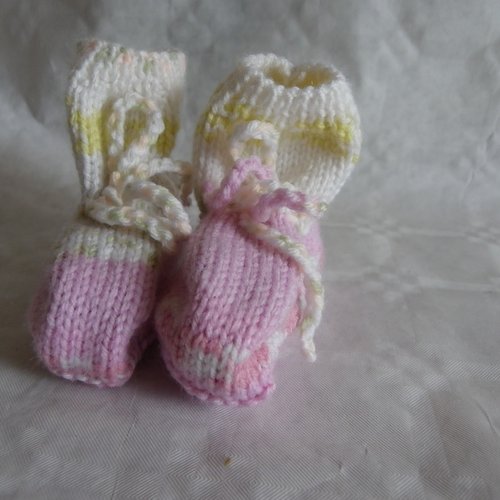 Chaussons rose pour bébé fille