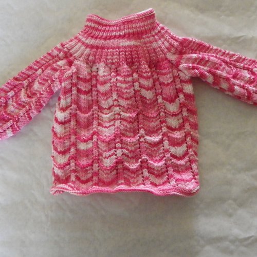 Brassière rose , taille 3 mois