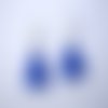 Boucles d'oreilles clips nacre blanc et pétales de cèdre bleu roi