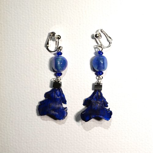 Ensemble " elle et lui" boutons de manchettes boucles d'oreilles clips perle bleue et pétales de cèdre bleu marine