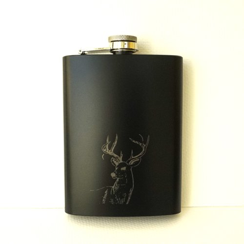 Flasque de poche gravée tête de cerf