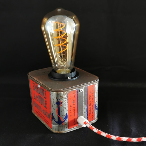 Lampe d'appoint "sardine"